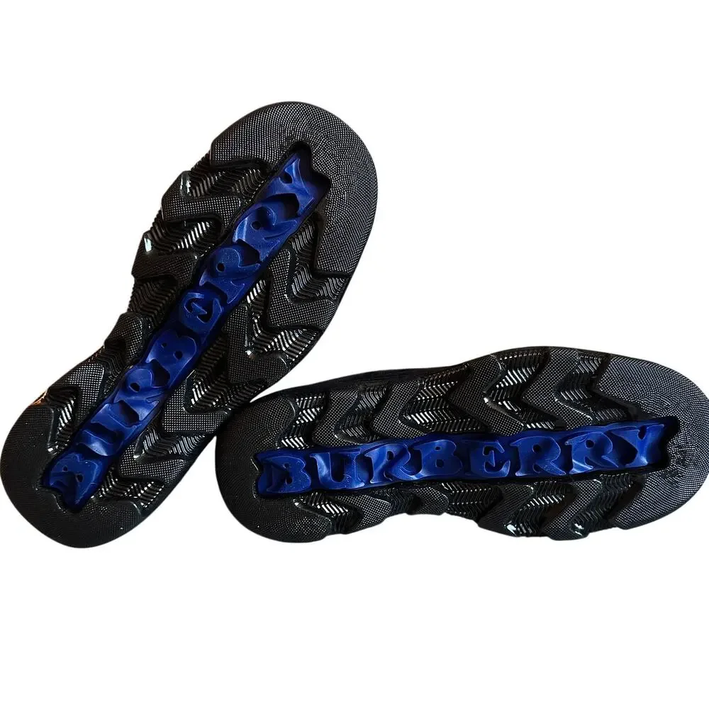 Burberry NWT Blue/Black Shearling Embellished Suede Creeper Boot - Picture 7 of 10